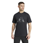 adidas T-Shirt Train Essentials Camo Graphic Logo Uomo Nero | NonSoloSport