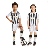 Set Ragazzo Adidas Home Juventus 26/27 Bianco Nero | NonSoloSport