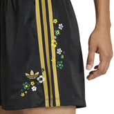 Shorts Donna Adidas x Liberty London Firebird Nero | NonSoloSport