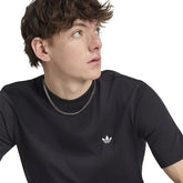 T-Shirt Uomo Adidas Trefoil Essentials Nero | NonSoloSport