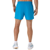 Shorts Uomo Asics Core 5In Azzurro | NonSoloSport