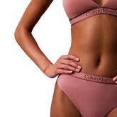 Perizoma Donna Calvin Klein Tonal Logo Rosso | NonSoloSport