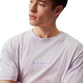T-Shirt Uomo Calvin Klein Taglio Relaxed Lilla | NonSoloSport