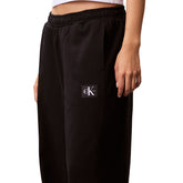 Pantalone Jogger Donna Calvin Klein Badge Logo Nero | NonSoloSport