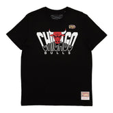 T-Shirt Uomo Mitchell & Ness Retrodome Bulls Cotone Nero | NonSoloSport