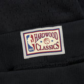Short Uomo Mitchell & Ness Boston Celtics Nero | NonSoloSport