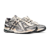 Sneakers Uomo New Balance 1906A Argento Grigio | NonSoloSport