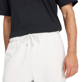 Pantalone Jogger Uomo New Balance Athletics French Terry Grigio | NonSoloSport