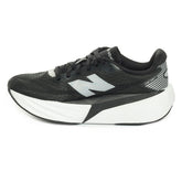Scarpa da Running Donna New Balance FuelCell Rebel V5 Nero Bianco | NonSoloSport