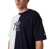 New Era T-Shirt New York Yankees MLB Half Striped Uomo Nero Bianco | NonSoloSport