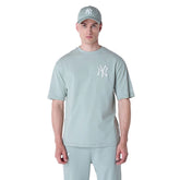 T-Shirt Uomo New Era Oversized New York Yankees Essential Verde | NonSoloSport