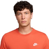 T-Shirt Uomo Nike Sportswear Club Arancione | NonSoloSport