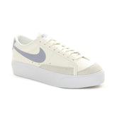 Sneakers Donna Nike Blazer Low Platform Bianco | NonSoloSport