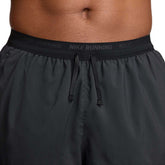 Short Running Uomo Nike Nk Dri Fit Stride 5 In Nero | NonSoloSport