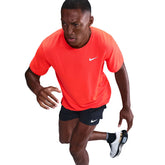 T-Shirt Uomo Nike Miler Dri-FIT Rosso | NonSoloSport