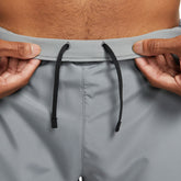 Nike Short Nk Df Challenger 5 Uomo Grigio | NonSoloSport