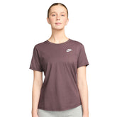 T-Shirt Donna Nike Sportswear Club Essentials Viola | NonSoloSport
