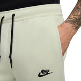 Jogger Uomo Nike Tech Fleece Perla | NonSoloSport