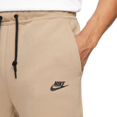 Nike Pantaloni Sportswear Tech Fleece Uomo Beige | NonSoloSport