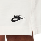 Shorts Uomo Nike Club Interlock Bianco | NonSoloSport
