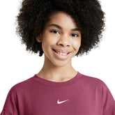 T-Shirt Bambino Nike Sportswear Essential Bordeaux | NonSoloSport