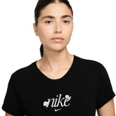 T-Shirt Donna Nike Sportswear Chill Knit Nero | NonSoloSport