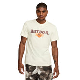 T-Shirt Uomo Nike Basket Dri-FIT Beige | NonSoloSport