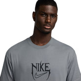 T-Shirt Uomo Nike Max90 Grigio | NonSoloSport
