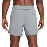 Shorts Uomo Nike Challenger Grigio | NonSoloSport