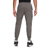 Pantaloni Jogger Uomo Nike Tech Grigio | NonSoloSport