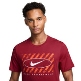 T-Shirt Uomo Nike Sportswear Bordeaux Multicolor | NonSoloSport