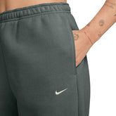 Pantalone Donna Nike Studio Fleece Medium Weight Verde | NonSoloSport
