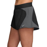 Shorts Donna Nike Swift Nero Grigio | NonSoloSport