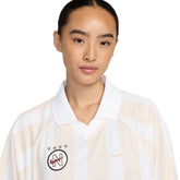 T-Shirt Donna Nike Sportswear Striped Bianco Rosa | NonSoloSport
