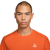 T-Shirt Uomo Nike ACG Solar Chase Arancione | NonSoloSport