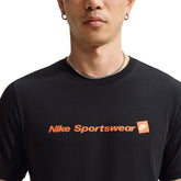 T-Shirt Uomo Nike Sportswear Nero Arancione | NonSoloSport