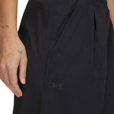 Pantaloni Donna Under Armour Unstoppable Woven Parachute Nero | NonSoloSport