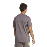 adidas T-Shirt Essentials Single Linear Embroidered Logo Uomo Grigio | NonSoloSport