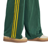 Pantalone Donna Adidas Adicolor Classic Firebird Loose Verde | NonSoloSport