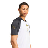 Maglia Calcio Uomo Adidas Pre Partita Juventus 26/27 Bianco Nero | NonSoloSport