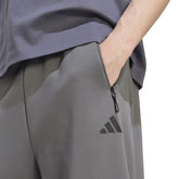 Pantalone Jogger Uomo Adidas ZNE Grigio | NonSoloSport