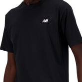 T-Shirt Uomo New Balance Essentials Nero | NonSoloSport