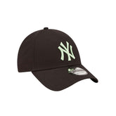 New Era Cappello 940 New York Yankees League Essential Nero | NonSoloSport