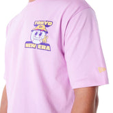 T-Shirt Uomo New Era Location Graphic Tokyo Rosa | NonSoloSport