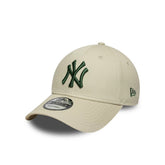 Cappello New Era 9FORTY New York Yankees MLB League Essential Beige | NonSoloSport