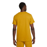 T-Shirt Uomo Nike Sportswear Club Cotone Small Logo Bronzo | NonSoloSport