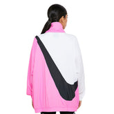 Nike Giacca Antivento Swoosh Windbreaker Donna Rosa | NonSoloSport