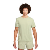 T-Shirt Uomo Nike Miler Verde Chiaro | NonSoloSport