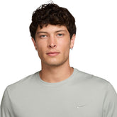 T-Shirt Uomo Nike Primary Grigio | NonSoloSport