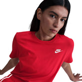 T-Shirt Donna Nike Sportswear Club Essentials Rosso | NonSoloSport